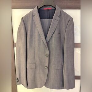 HUGO Classic Gray Suit